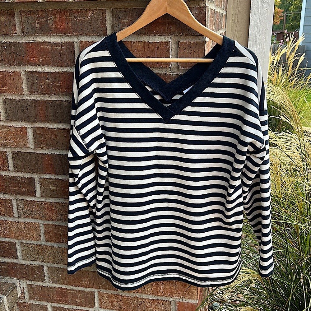 J.Jill Ladies L Double V Navy Cream Striped Long Sleeve Nautical Top